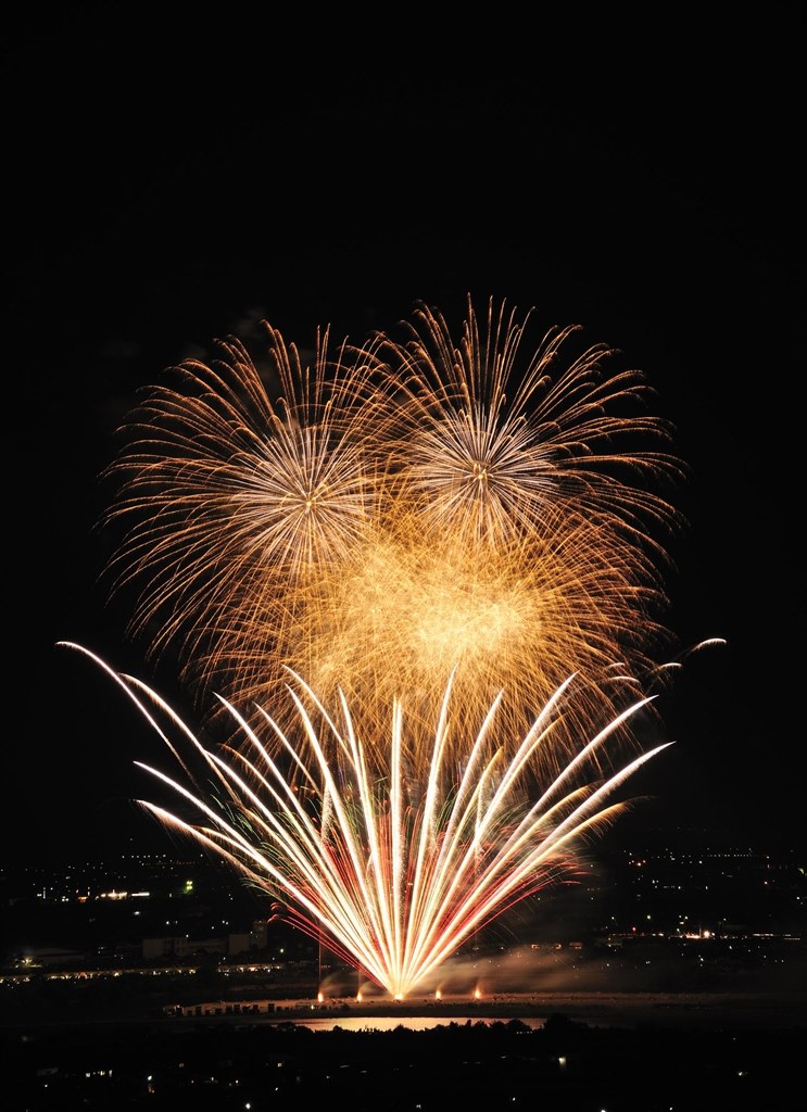 花火やお祭りに✨】ショット数少 Nikon D7000 ダブルズーム 超望遠
