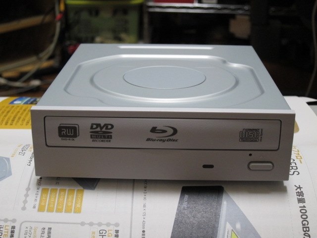 Endeavor Pro7000の光学ドライブ』 EPSON Endeavor Pro7000 のクチコミ