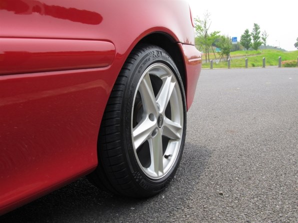 ヌー　YOKOHAMA 225/40R18 88W DNA ECOS ヌー YOKOHAMA 225/40R18 88W DNA ECOS ヌー YOKOHAMA 225/40R18 88W