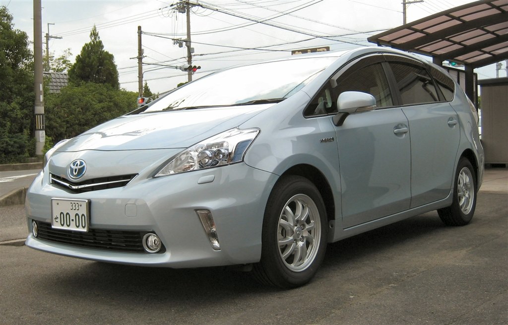 初めての色、クリアーストリーム』 トヨタ プリウスα のクチコミ掲示板